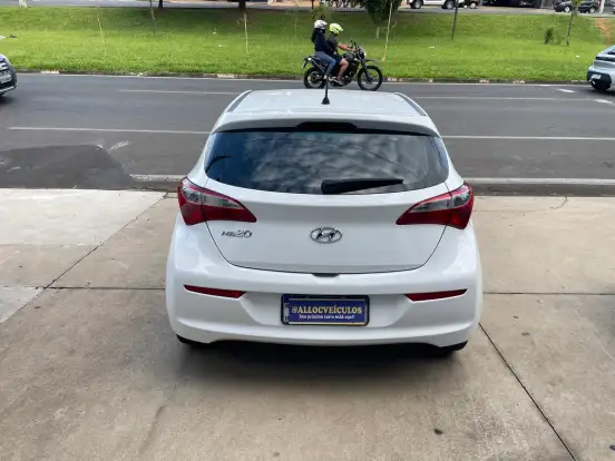 HYUNDAI-HB20-1.0 COMFORT PLUS 12V FLEX 4P MANUAL HYUNDAI-HB20-2018