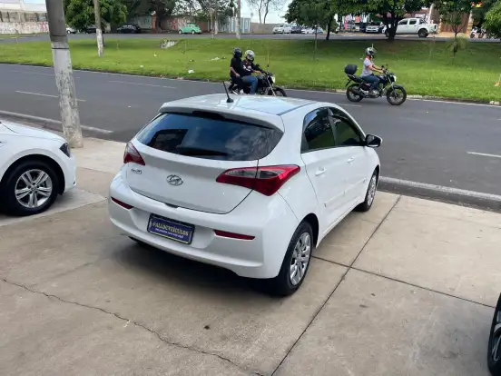 HYUNDAI-HB20-1.0 COMFORT PLUS 12V FLEX 4P MANUAL HYUNDAI-HB20-2018