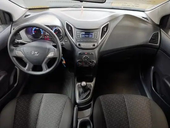 HYUNDAI-HB20-2017
