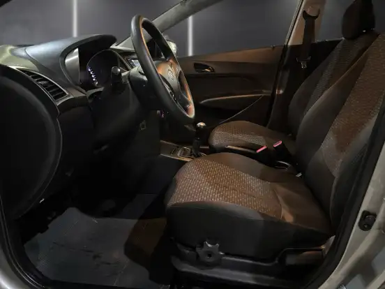 HYUNDAI-HB20-1.0 COMFORT PLUS 12V FLEX 4P MANUAL HYUNDAI-HB20-2018