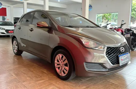 HYUNDAI HB20 1.6 COMFORT PLUS 16V FLEX 4P AUTOMÁTICO