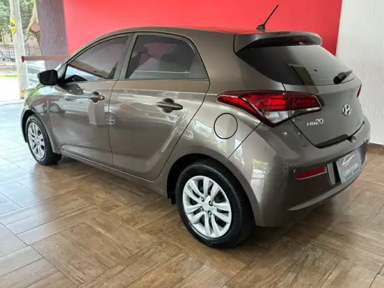 HYUNDAI-HB20-1.6 COMFORT PLUS 16V FLEX 4P AUTOMÁTICO HYUNDAI-HB20-2018