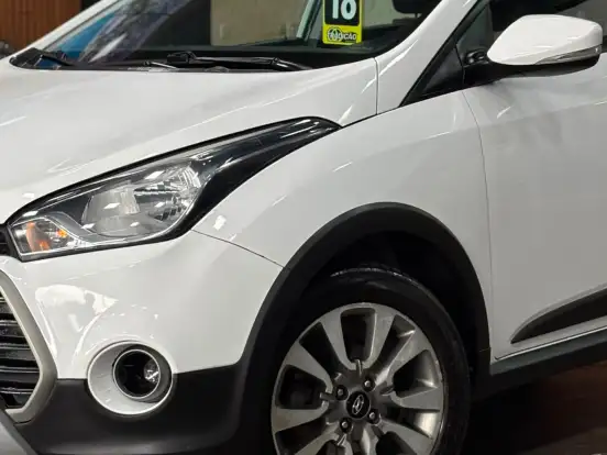 HYUNDAI-HB20-1.6 COMFORT PLUS 16V FLEX 4P MANUAL HYUNDAI-HB20-2018