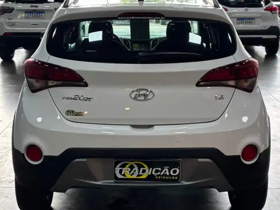HYUNDAI-HB20-1.6 COMFORT PLUS 16V FLEX 4P MANUAL HYUNDAI-HB20-2018