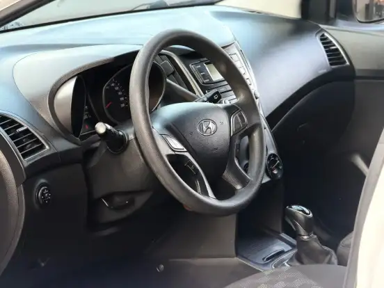 HYUNDAI-HB20-1.6 COMFORT STYLE 16V FLEX 4P AUTOMÁTICO HYUNDAI-HB20-2016