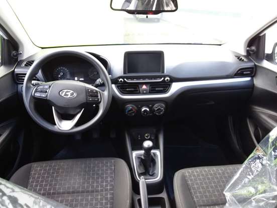 HYUNDAI-HB20-2025