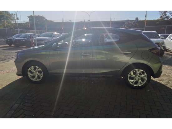 HYUNDAI-HB20-1.0 12V FLEX COMFORT PLUS MANUAL HYUNDAI-HB20-2023