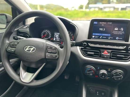HYUNDAI-HB20-2023