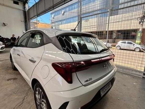 HYUNDAI-HB20-1.0 12V FLEX COMFORT PLUS MANUAL HYUNDAI-HB20-2024