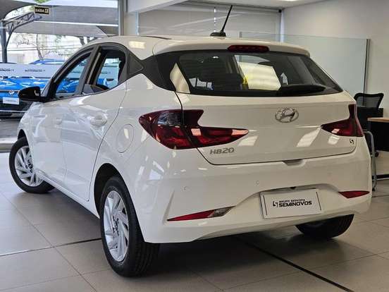 HYUNDAI-HB20-2021