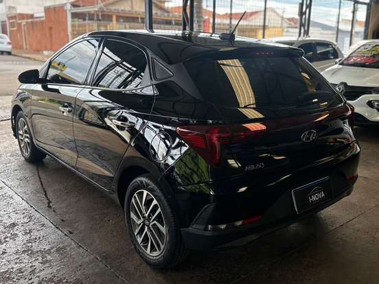 HYUNDAI-HB20-2023