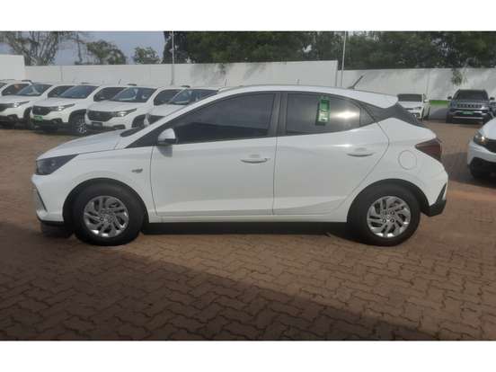 HYUNDAI-HB20-2023