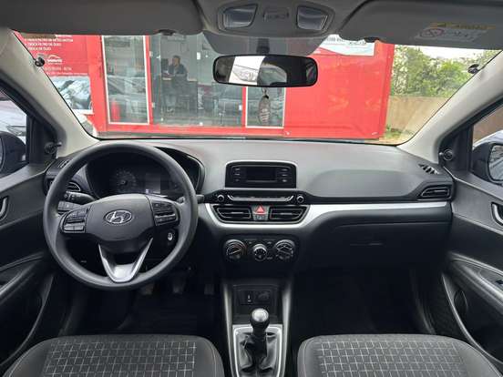 HYUNDAI-HB20-2023