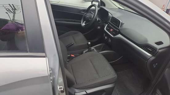 HYUNDAI-HB20-2024