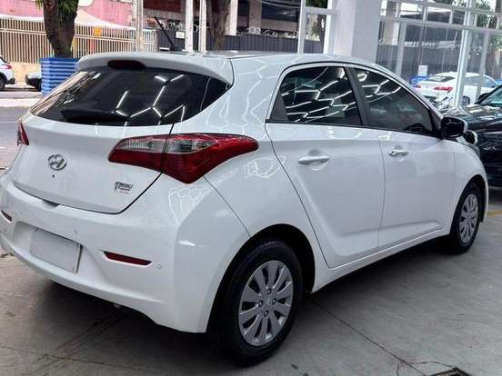 HYUNDAI-HB20-1.0 COMFORT 12V FLEX 4P MANUAL HYUNDAI-HB20-2015