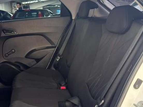 HYUNDAI-HB20-1.0 COMFORT 12V FLEX 4P MANUAL HYUNDAI-HB20-2015
