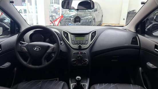 HYUNDAI-HB20-2015