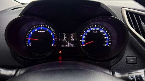 HYUNDAI-HB20-2015