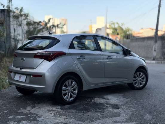 HYUNDAI-HB20-1.0 COMFORT PLUS 12V FLEX 4P MANUAL HYUNDAI-HB20-2018