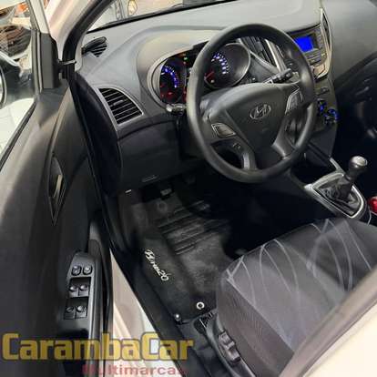 HYUNDAI-HB20-2015