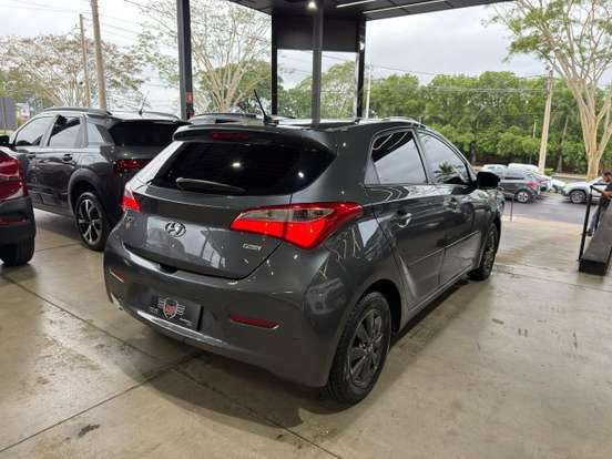 HYUNDAI-HB20-2013