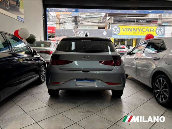 HYUNDAI-HB20-2022