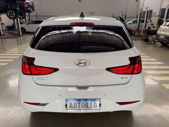HYUNDAI-HB20-2022