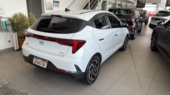 HYUNDAI-HB20-2023