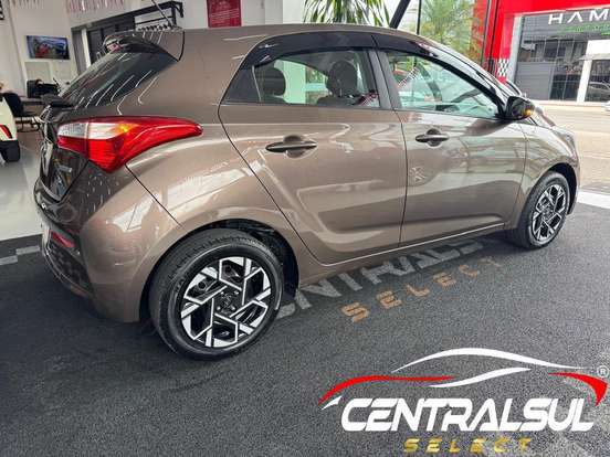 HYUNDAI-HB20-2017