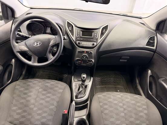 HYUNDAI-HB20-2016