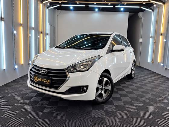 HYUNDAI HB20 1.6 COMFORT PLUS 16V FLEX 4P AUTOMÁTICO
