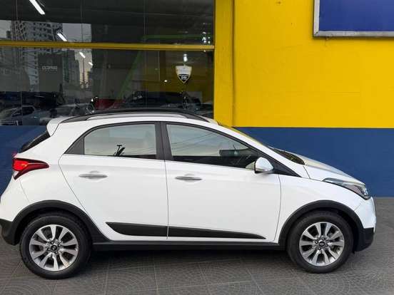 HYUNDAI-HB20-1.6 PREMIUM 16V FLEX 4P AUTOMÁTICO HYUNDAI-HB20-2016