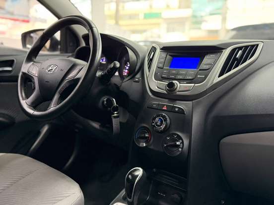 HYUNDAI-HB20-2015