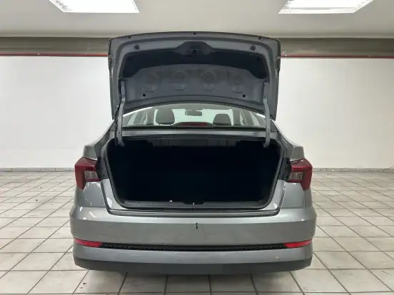 HYUNDAI-HB20S-2025