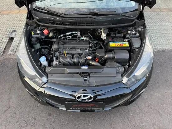 HYUNDAI-HB20S-2015