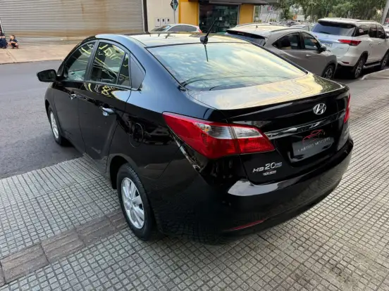 HYUNDAI-HB20S-2015