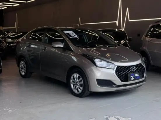 HYUNDAI-HB20S-1.6 COMFORT PLUS 16V FLEX 4P AUTOMÁTICO HYUNDAI-HB20S-2017