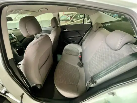 HYUNDAI-HB20S-2016