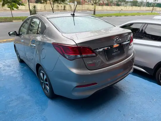 HYUNDAI-HB20S-1.6 PREMIUM 16V FLEX 4P AUTOMÁTICO HYUNDAI-HB20S-2018