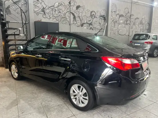 HYUNDAI-HB20S-1.6 PREMIUM 16V FLEX 4P MANUAL HYUNDAI-HB20S-2014