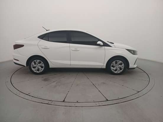 HYUNDAI-HB20S-2025