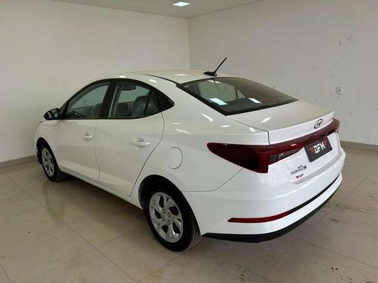 HYUNDAI-HB20S-2025
