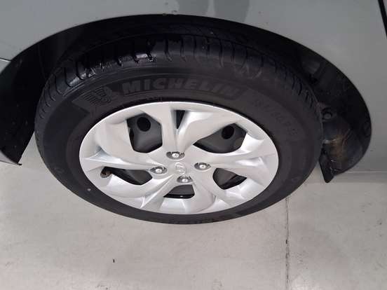 HYUNDAI-HB20S-2024