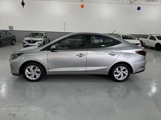 HYUNDAI-HB20S-2024