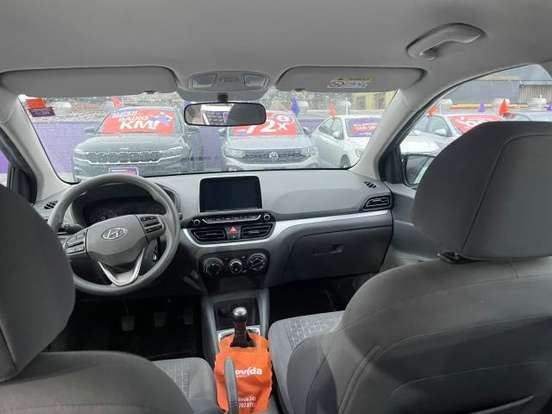 HYUNDAI-HB20S-2024