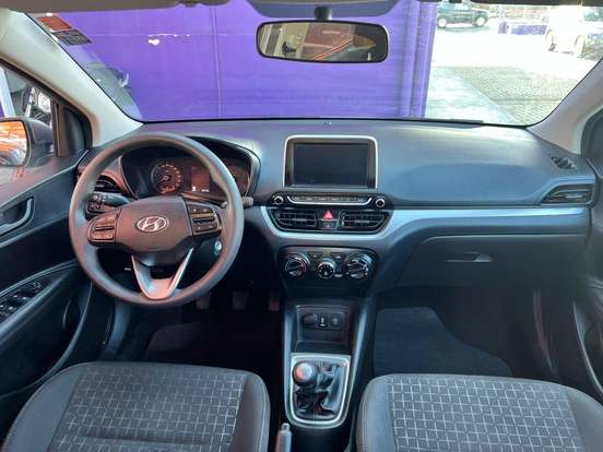HYUNDAI-HB20S-2024