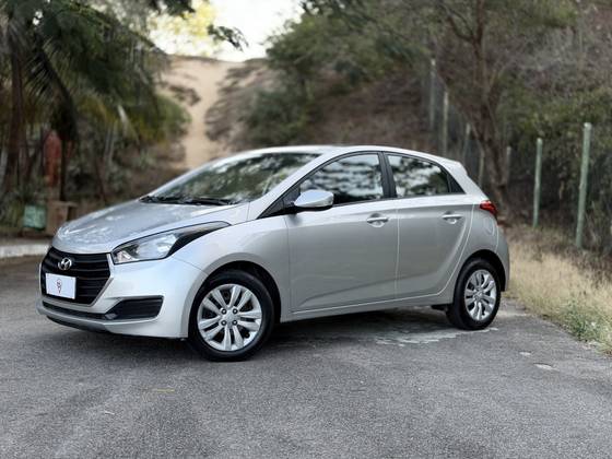 HYUNDAI HB20S 1.0 COMFORT PLUS 12V FLEX 4P MANUAL