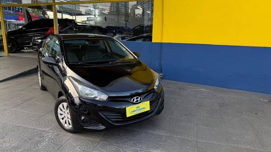 HYUNDAI HB20S 1.6 COMFORT PLUS 16V FLEX 4P AUTOMÁTICO