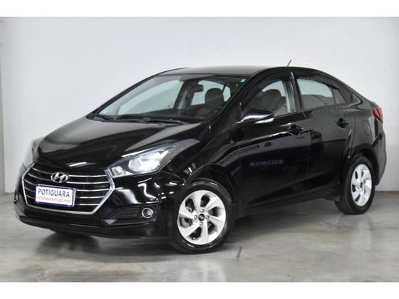 HYUNDAI HB20S 1.6 COMFORT PLUS 16V FLEX 4P AUTOMÁTICO
