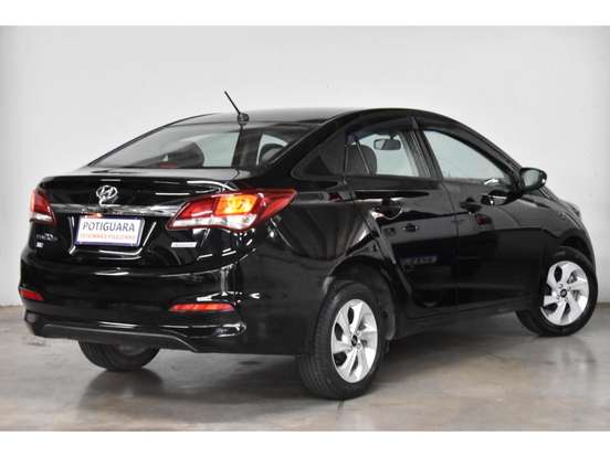 HYUNDAI-HB20S-1.6 COMFORT PLUS 16V FLEX 4P AUTOMÁTICO HYUNDAI-HB20S-2015